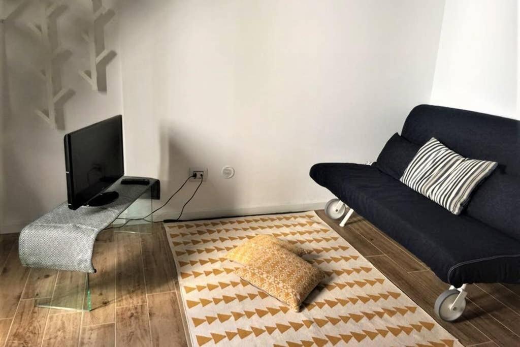 Апартаменты Dock78 - Miniloft In Catania Center Экстерьер фото