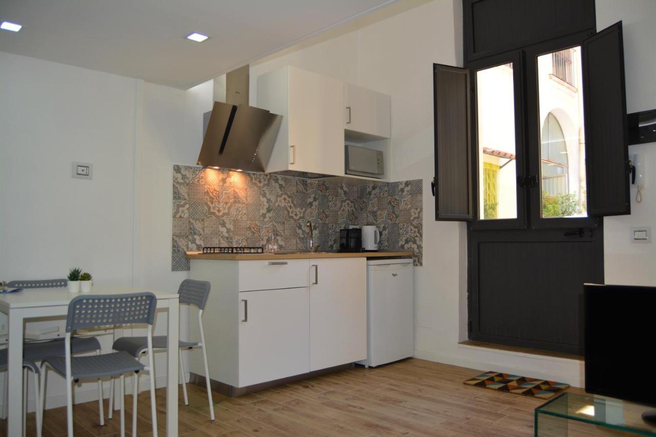 Апартаменты Dock78 - Miniloft In Catania Center Экстерьер фото